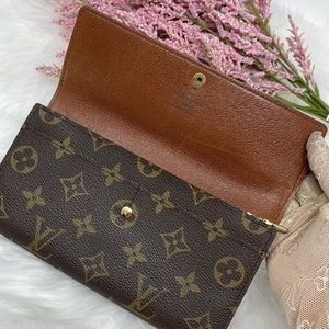 001 Vtg Auth Louis Vuitton Sarah Mono Wallet Datecode: CA0965